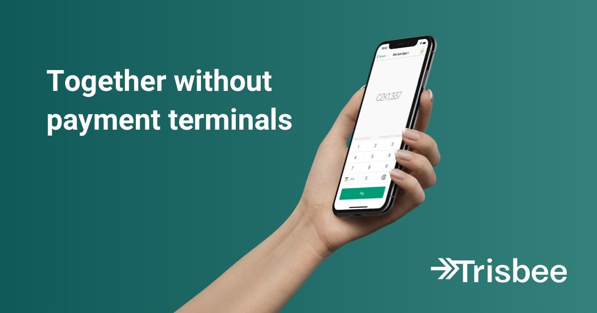 Trisbee, together without payment terminals: a hand holding a phone with the payment screen